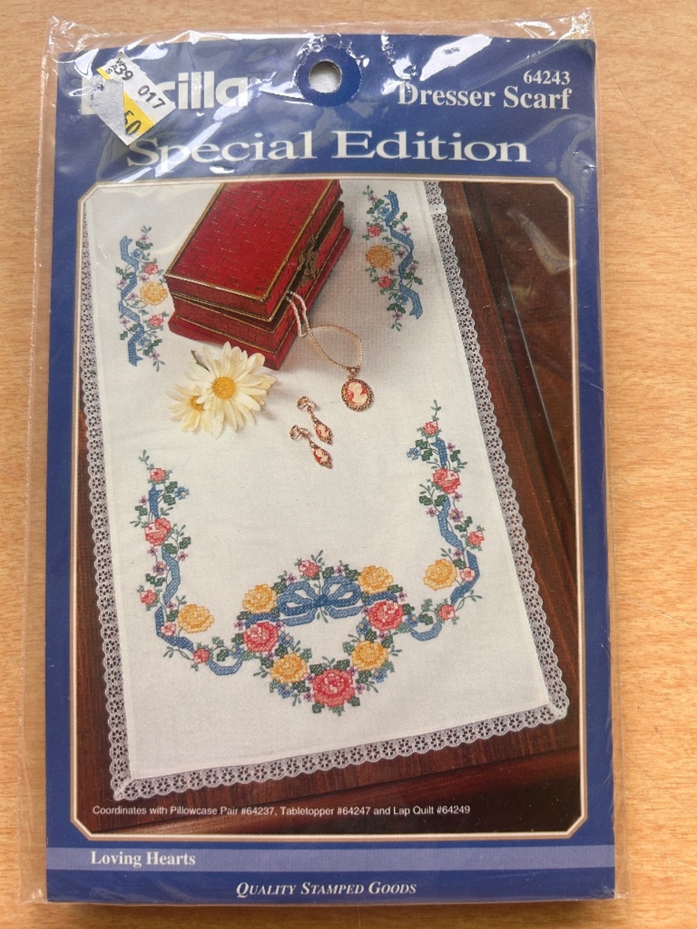 Vintage 1994 Unopened Bucilla Special Edition Dresser Scarf Loving Hearts #64243